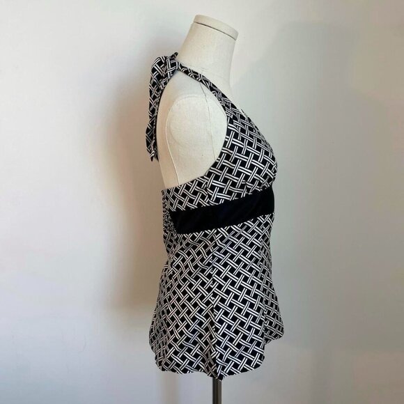 White House Black Market Black And White Halter Top - Picture 2 of 4